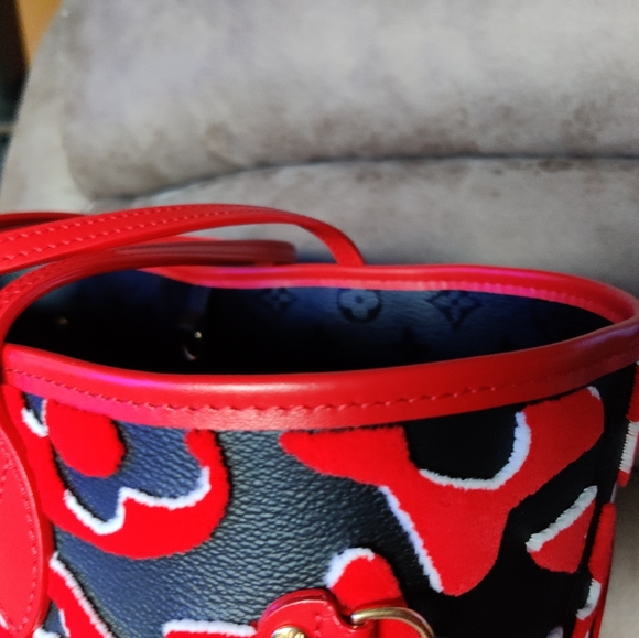 LVxUF neverfull and pouch - Picture 8 of 12